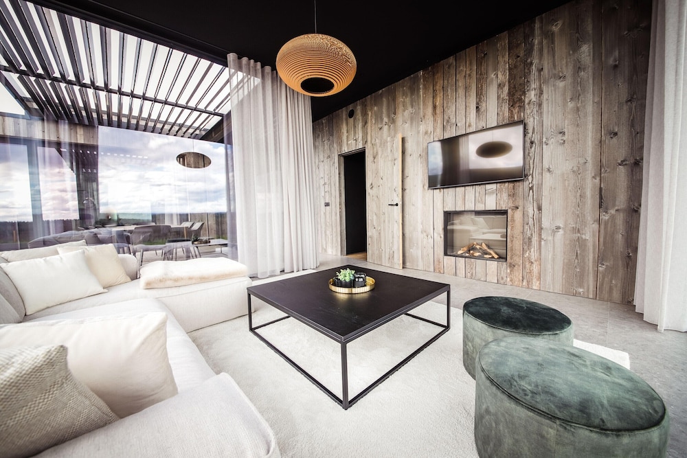 Modern Maison Near Somme-leuze