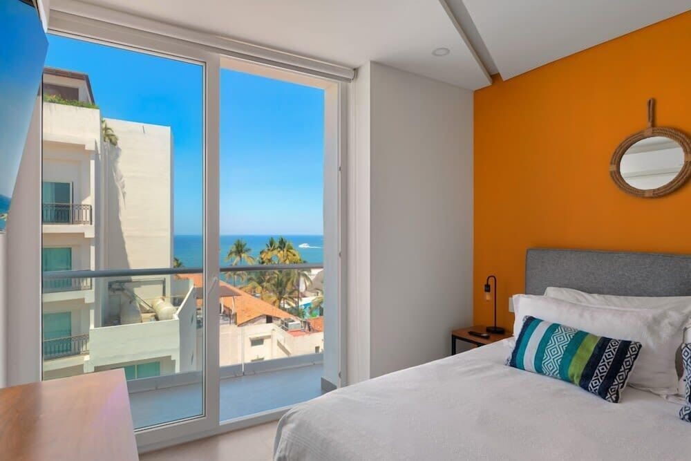 New 1 Br Unit 2 Min From Beach - Pool - King Bed