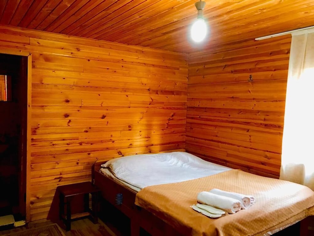 Kapuzbasi Selalesi Sahin Motel view 5
