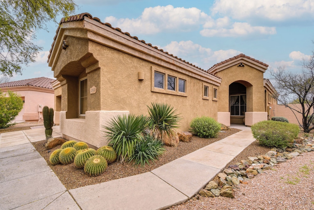 Private Pool & Pergola: Arizona Vacation Rental view 3