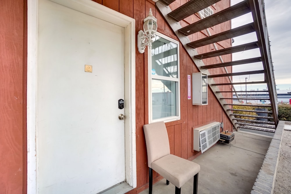 Loveland Vacation Rental Near Downtown!, photo 6