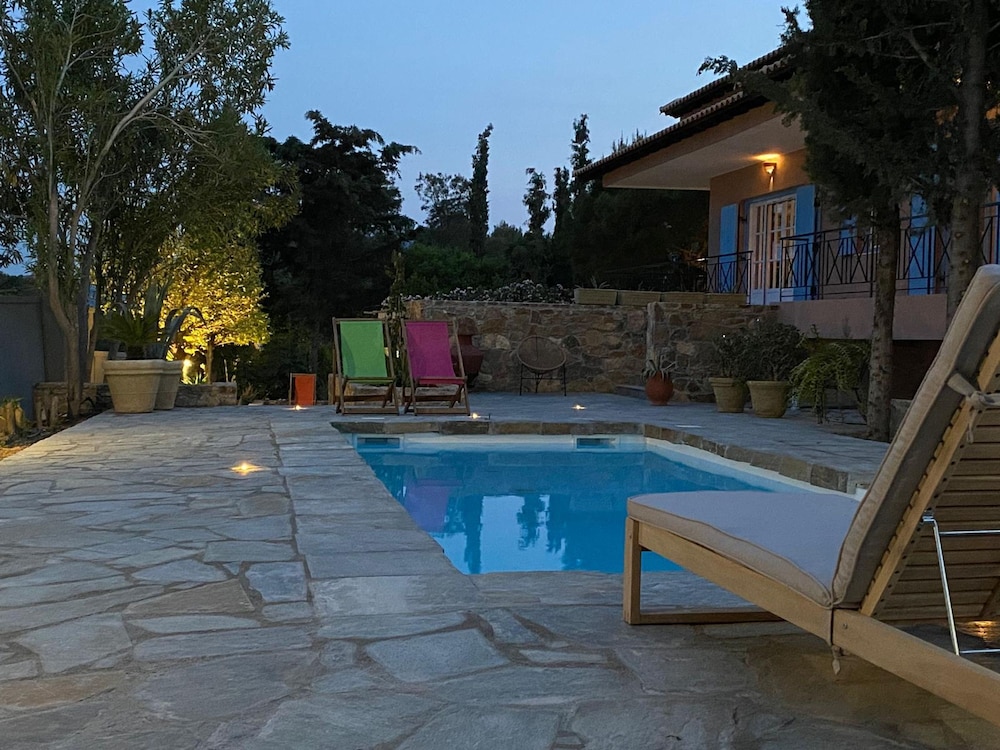 Villa-agave by the sea in Porto-rafti Outside ATH
