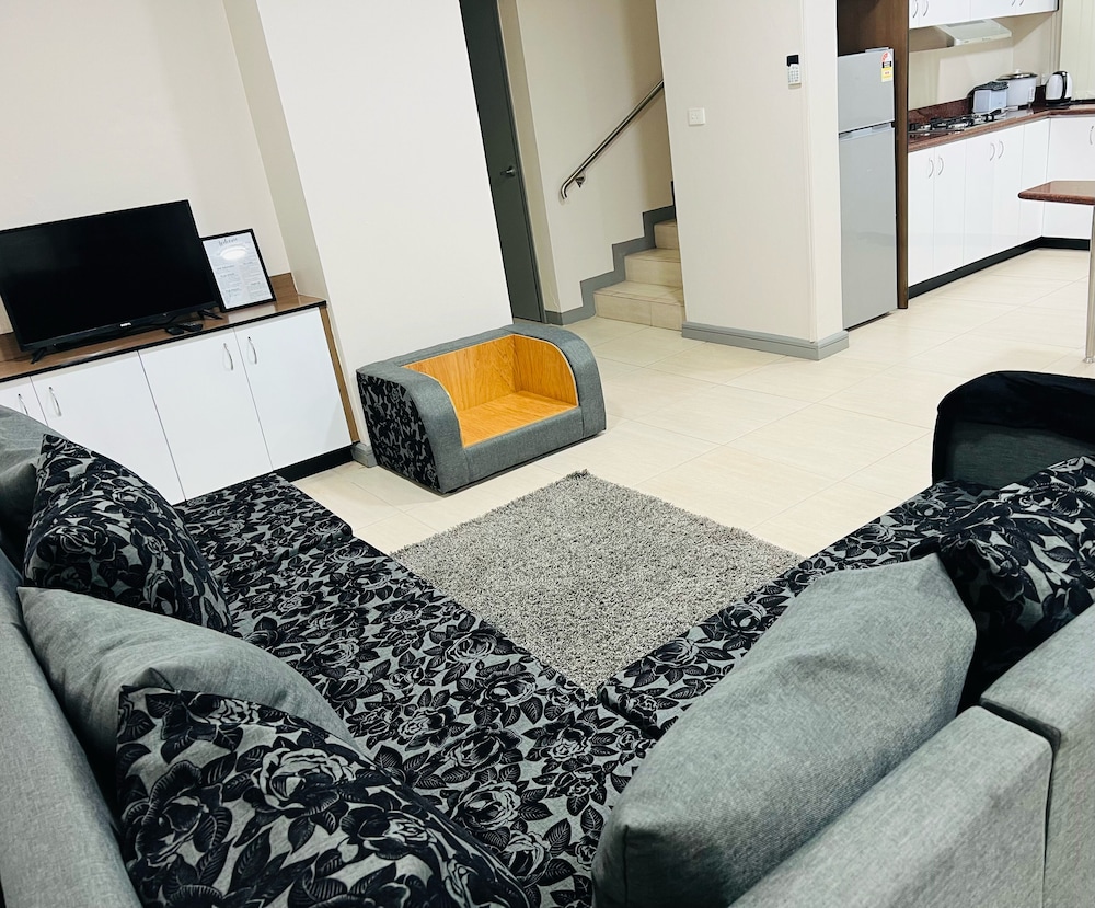 Oxford Apartments Suva - main view