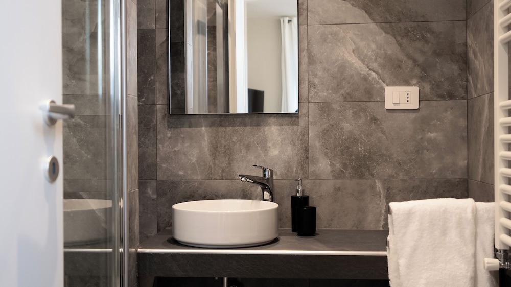 Suites 215 Colosseum - Guesthouse