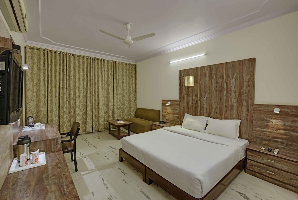 Hotel Highway King Shahpura view 4