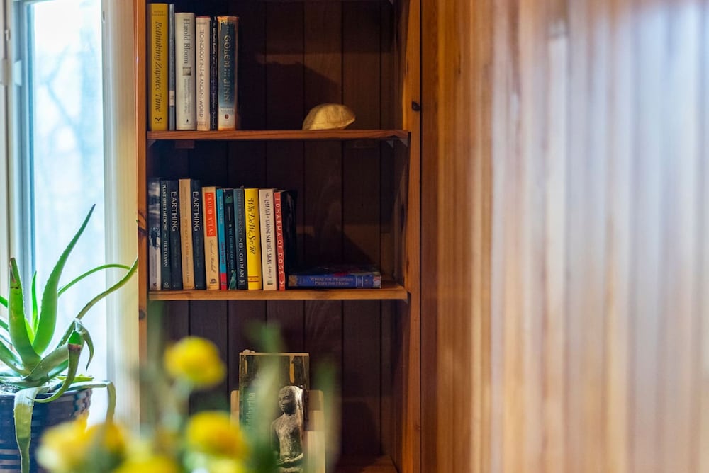 Heart Soul Log Cabin Sanctuary w Walking Trails