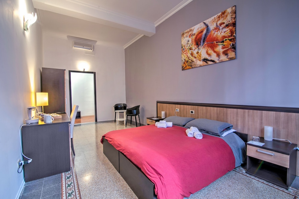 Maqueda Central Suites photo 4