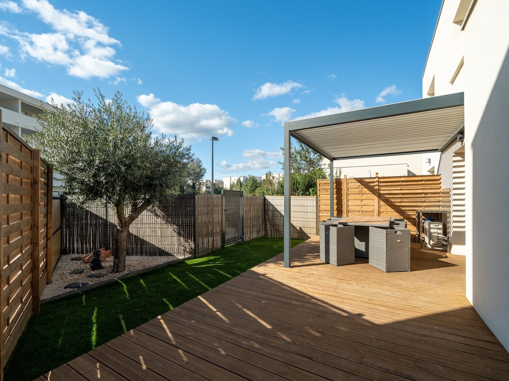 Serenity in Serignan Villa