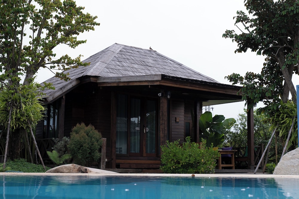 Buffalo Island Resort