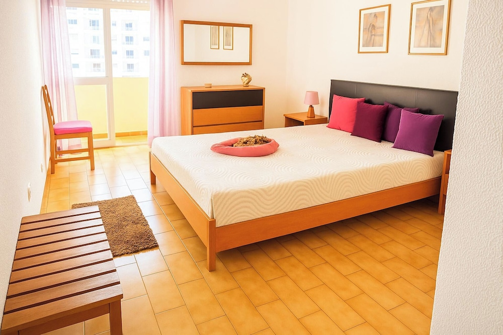 Praia da Rocha 1 Bedroom Apartment With Balcony