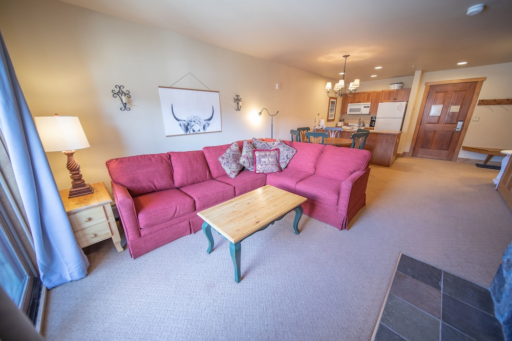 Red Hawk Lodge 2297
