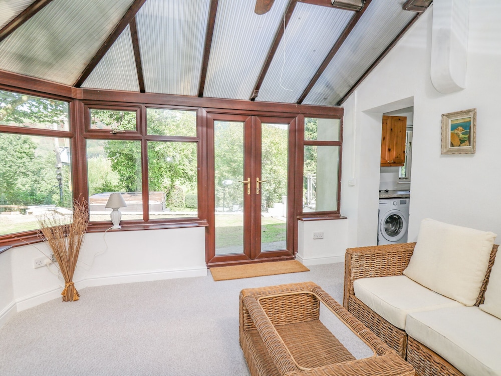 The Coach House at Plas Dolguog