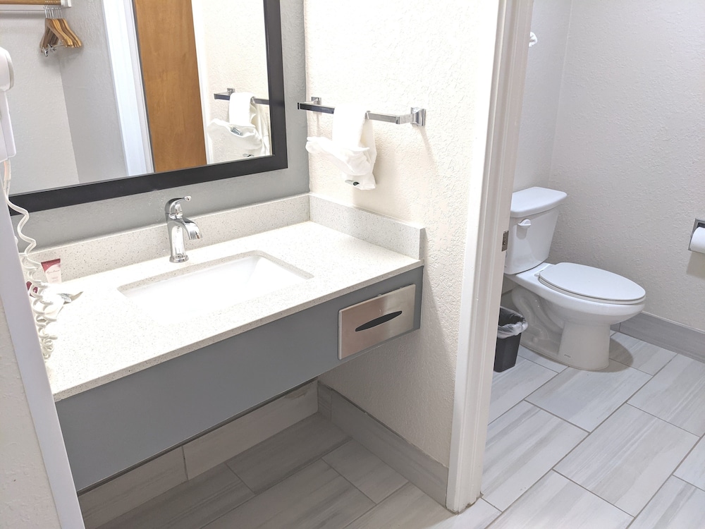 Morgan Hill Vacations - Quality Inn Suites South San Jose / Morgan Hill - Property Image 30
