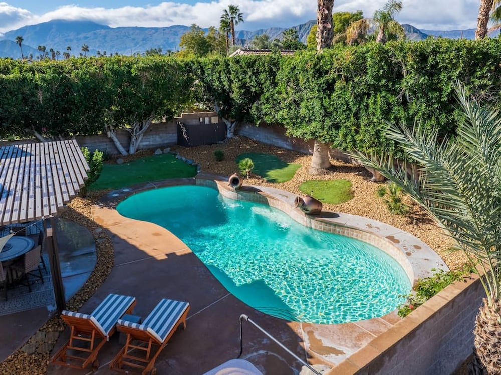 Private Oasis Pool