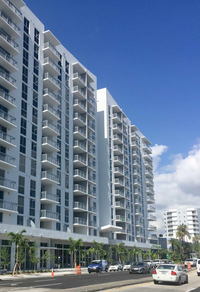 Pelicanstay in Coconut Grove Miami