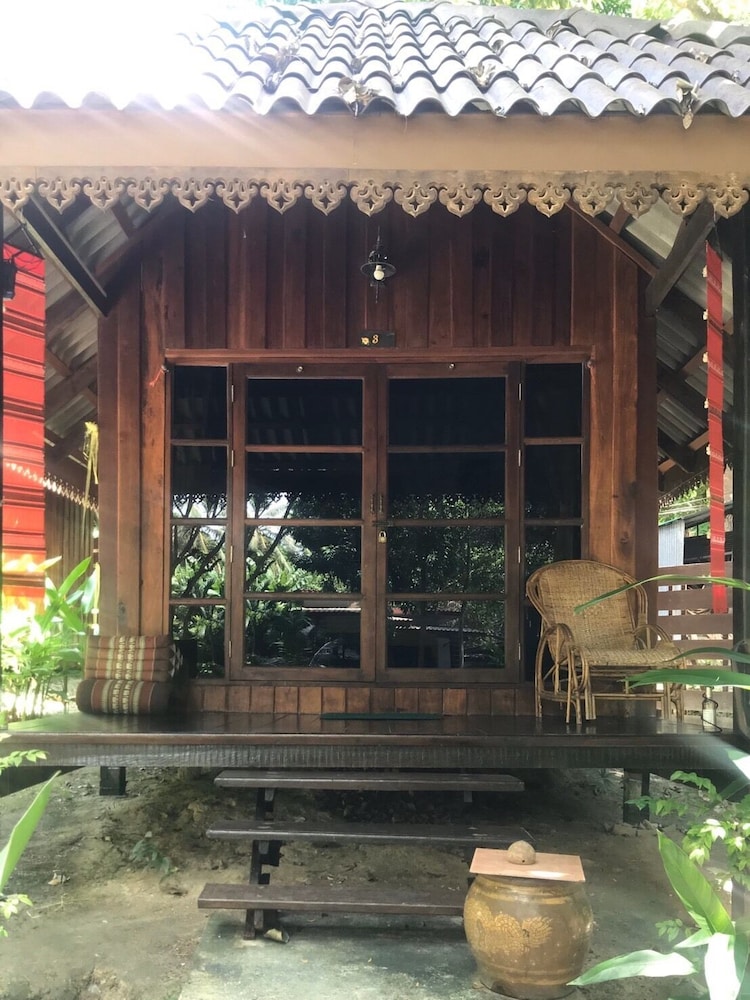Lipe Sunset Forest Resort