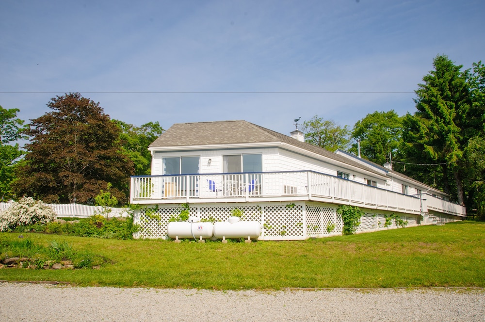 Glenmoor By the Sea