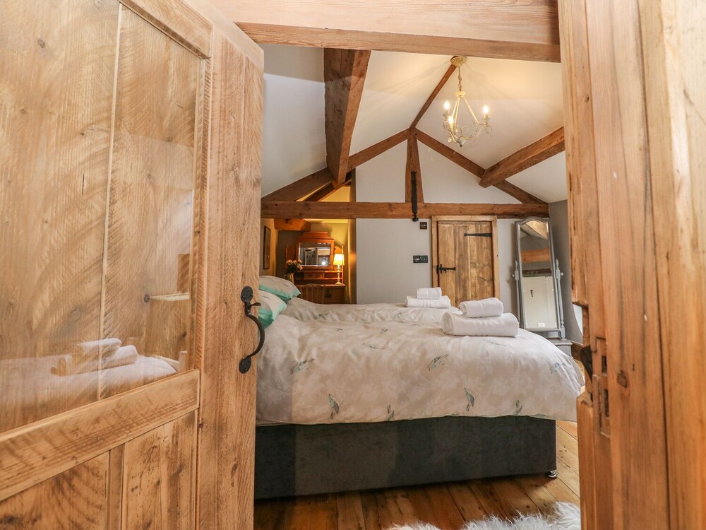 Matlock Vacations - The Carriage House - Property Image 4