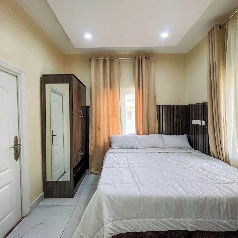 Bott Apartment