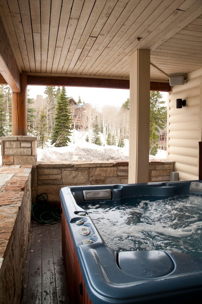 Double Eagle at Deer Valley Resort - Three Bedroom Condo with Hot Tub #17 3 Condo