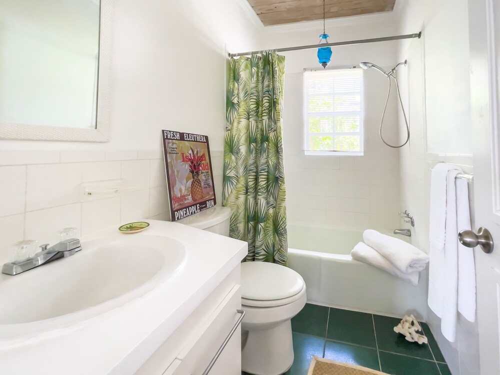 Folly Guest House 2 Bedroom Cottage - Property Image 22