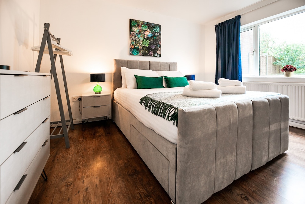 Beech Road Apartment St Albans view 2