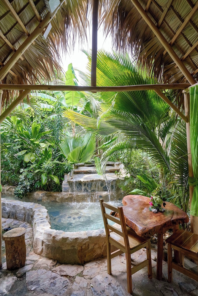 CHALET TROPICAL Hotel & Restaurant-Pizzeria