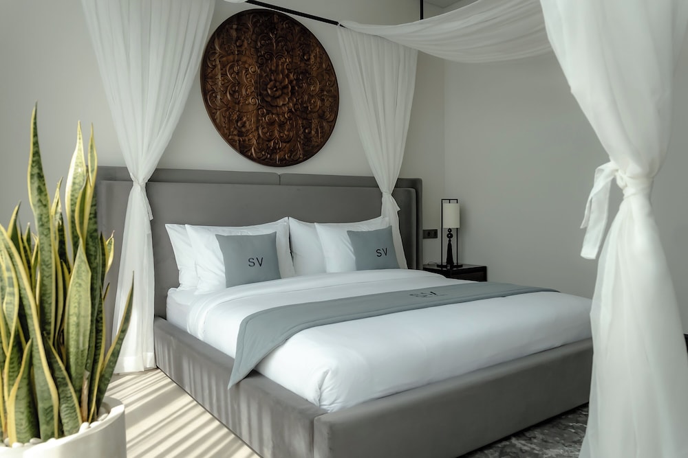 AMO Residences