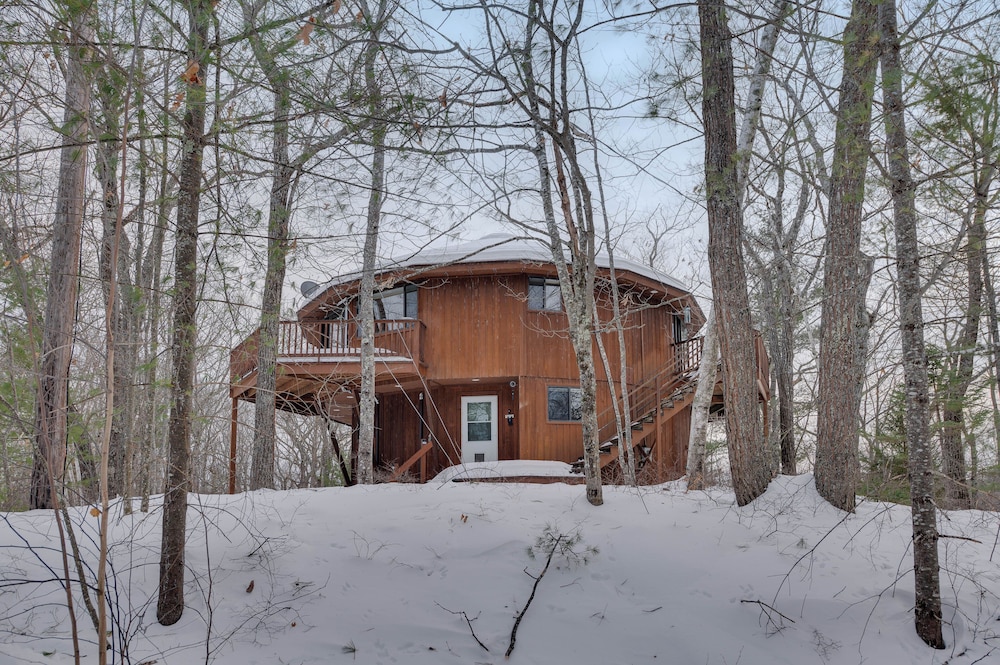 Dock & Beach Access: Scenic Lake Ossipee Cabin!
