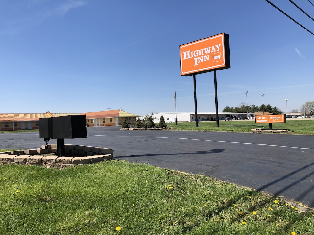 Highway Inn