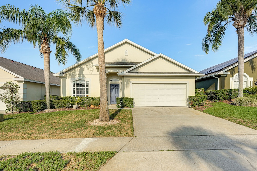 15 Mi to Wdw: House in Clermont Resort Community!