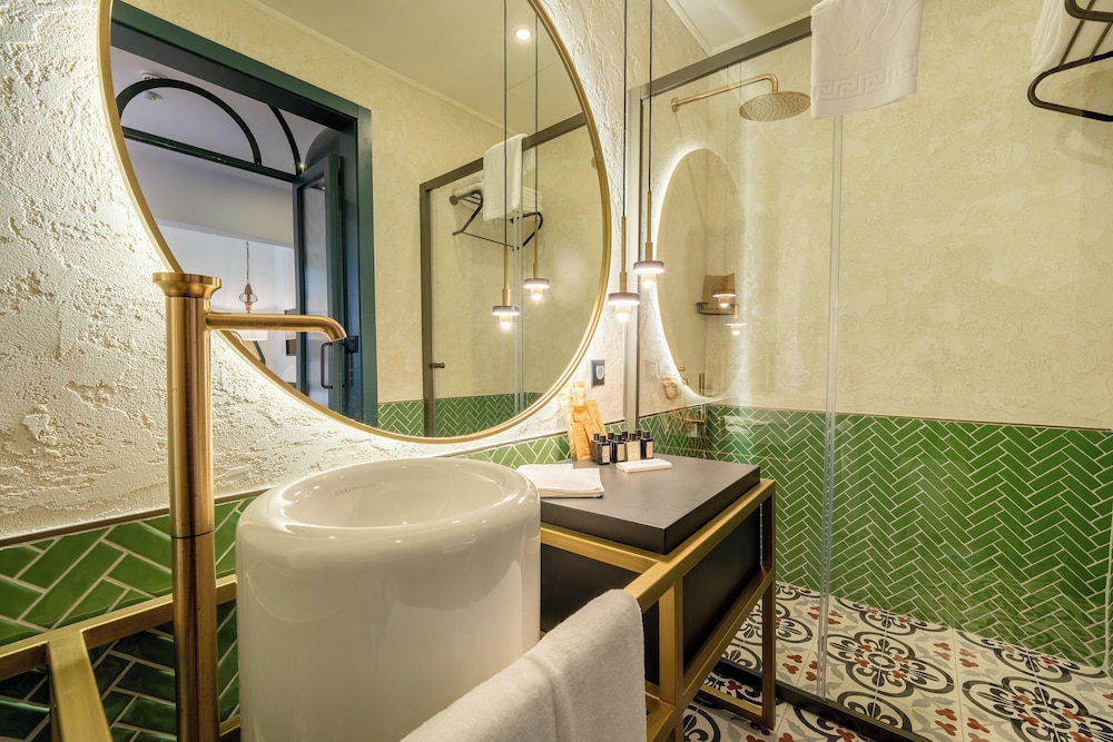 Belmondo Süitler - Image 159