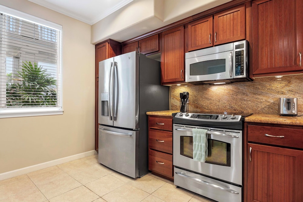 Golf View Villa - Concierge, Pools, Walk to Beach, Shops & Restaurants - Vrkcv