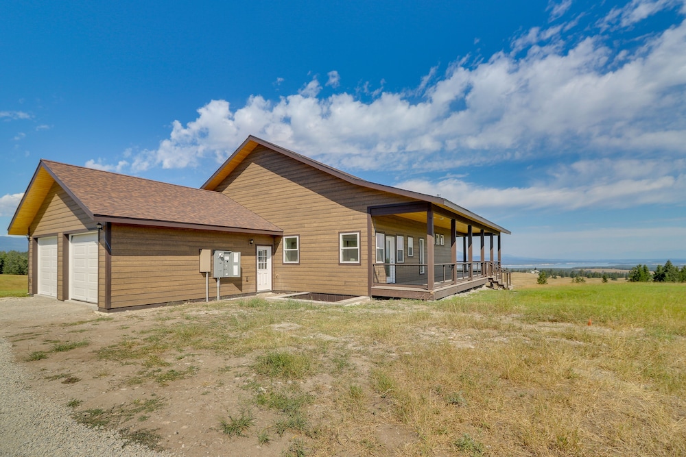 Mountain & Lake View Rexford Estate on 28 Acres! view 2