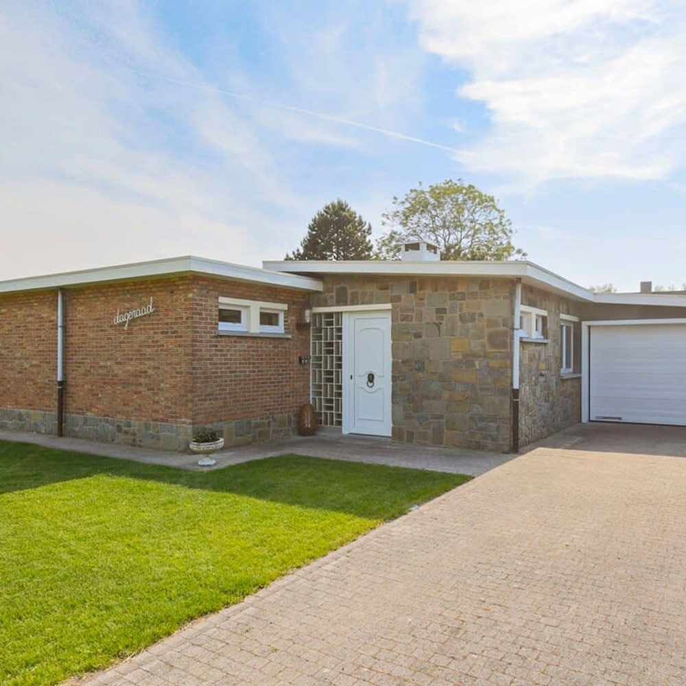 Bungalow With Garden at 5 Minutes From the Beach