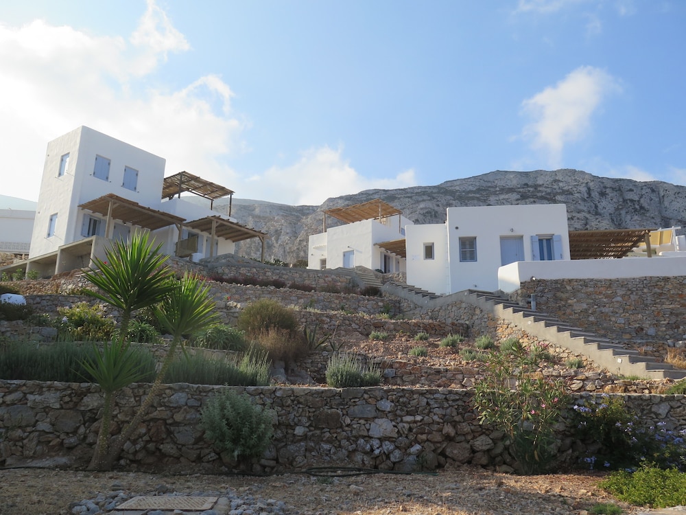 Kaminaki Amorgos Studios & Apartments