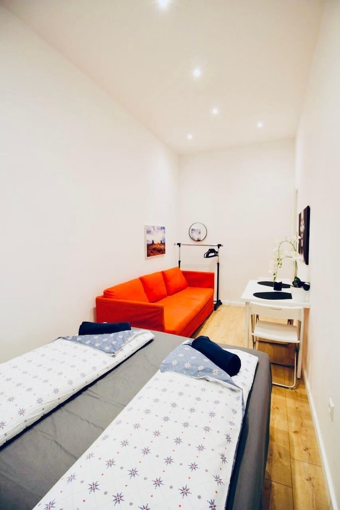 Cozy 5BR Apt 10min Walk to Augarten