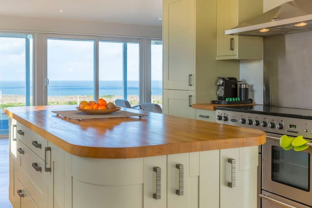 Poldare in Widemouth Bay