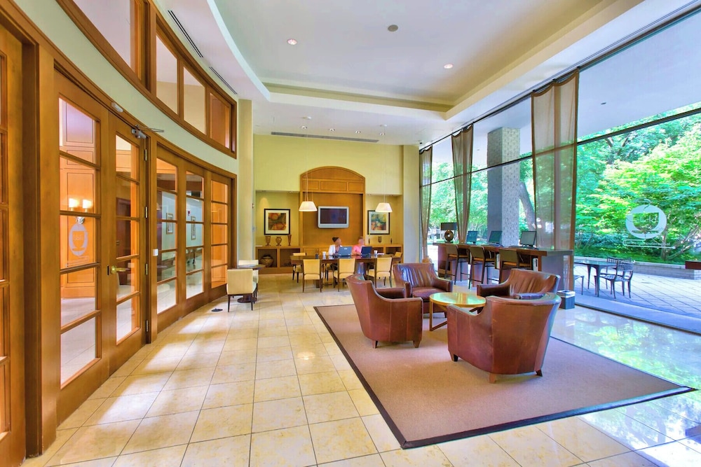 Prime Crystal City Apartments
