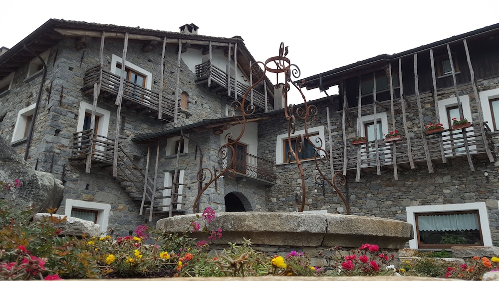 La Brace Hotel & Restaurant