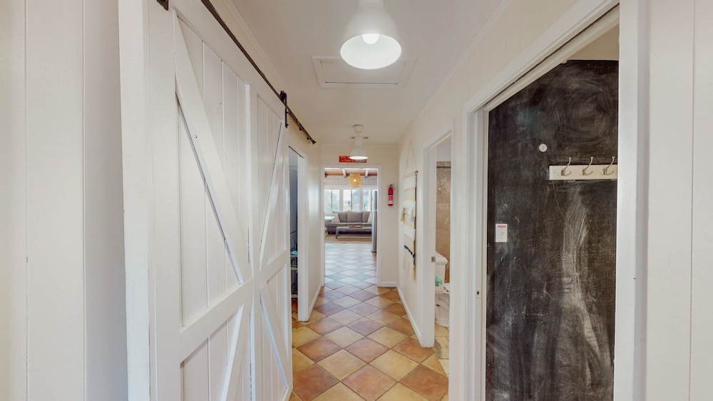 Charming 3br/2ba Boho Beach Cottage in Gulf Shores