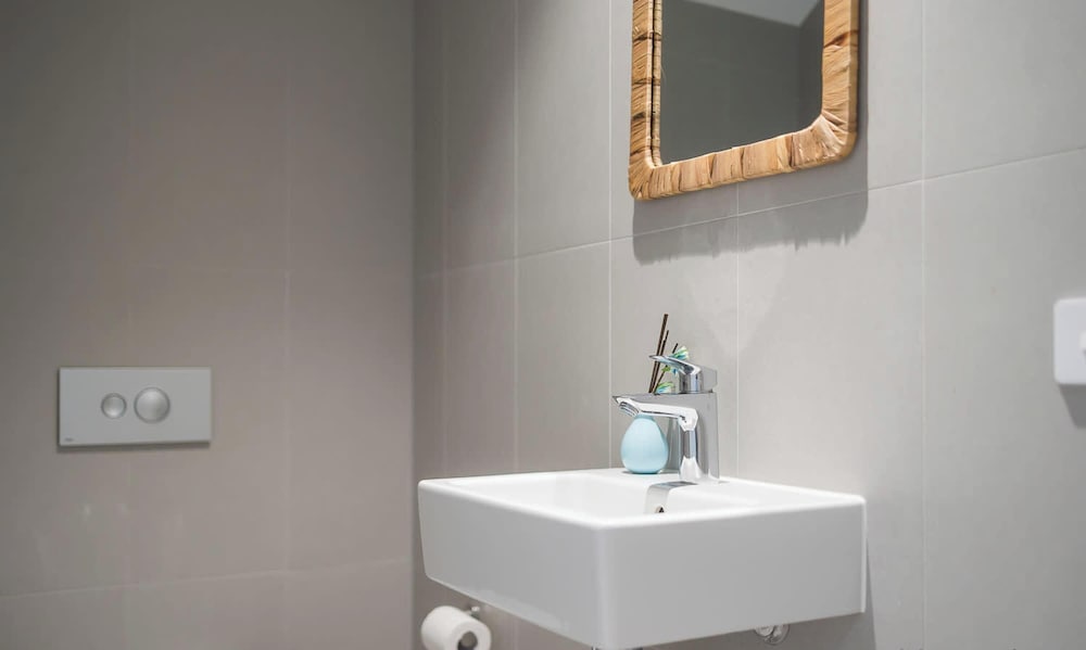 Metawise BnB Modern 4BR in Macquarie Park