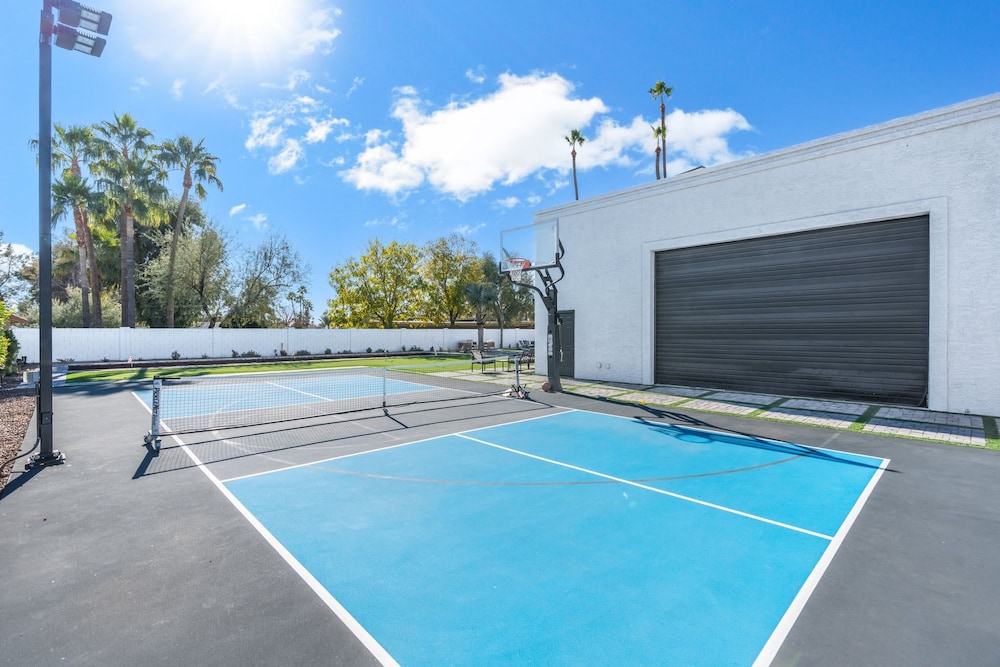 Scottsdale Palms Pickle-putt-swim-bocce Bbq-gym