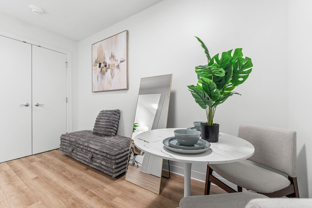 Furnished Apts near Harvard Stadium