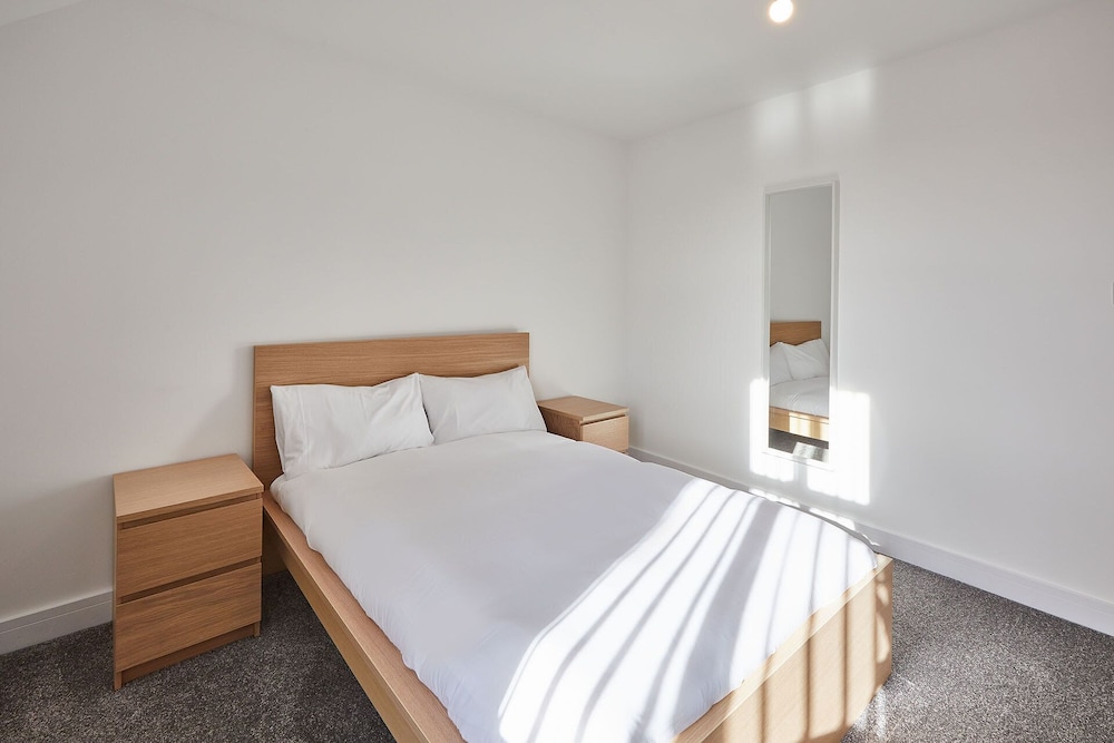 Host Stay Apartment 6 Loftus view 3