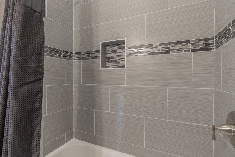 Baltimore's Home Away From Home 2 Bedroom Apts by Redawning - Property Image 12