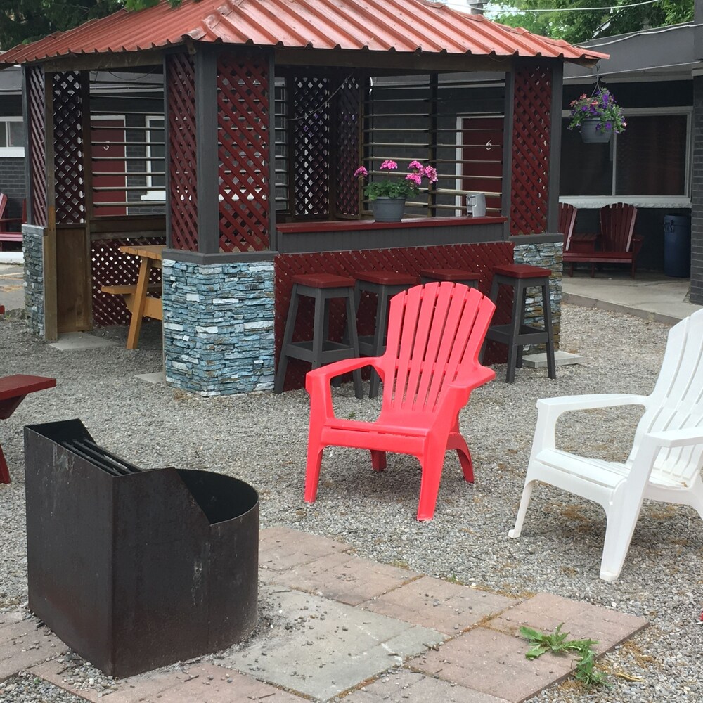 Edgewater Resorts - Edgewater Inn