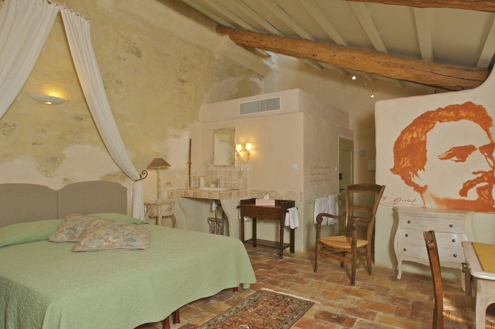Château Juvenal view 5