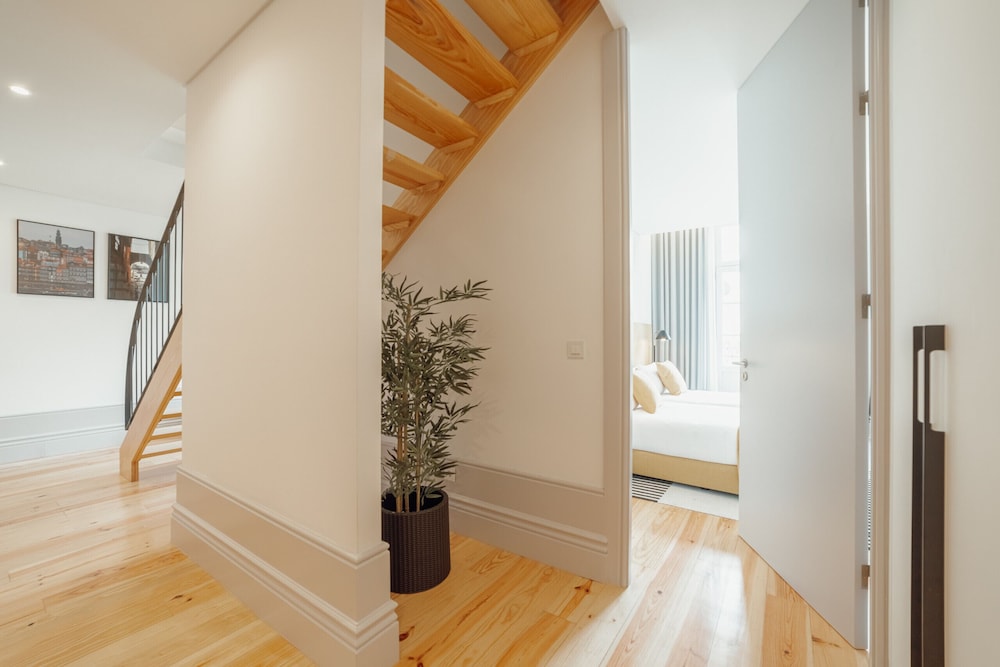 Heart OF Porto Apartment E Duplex by Vacationy
