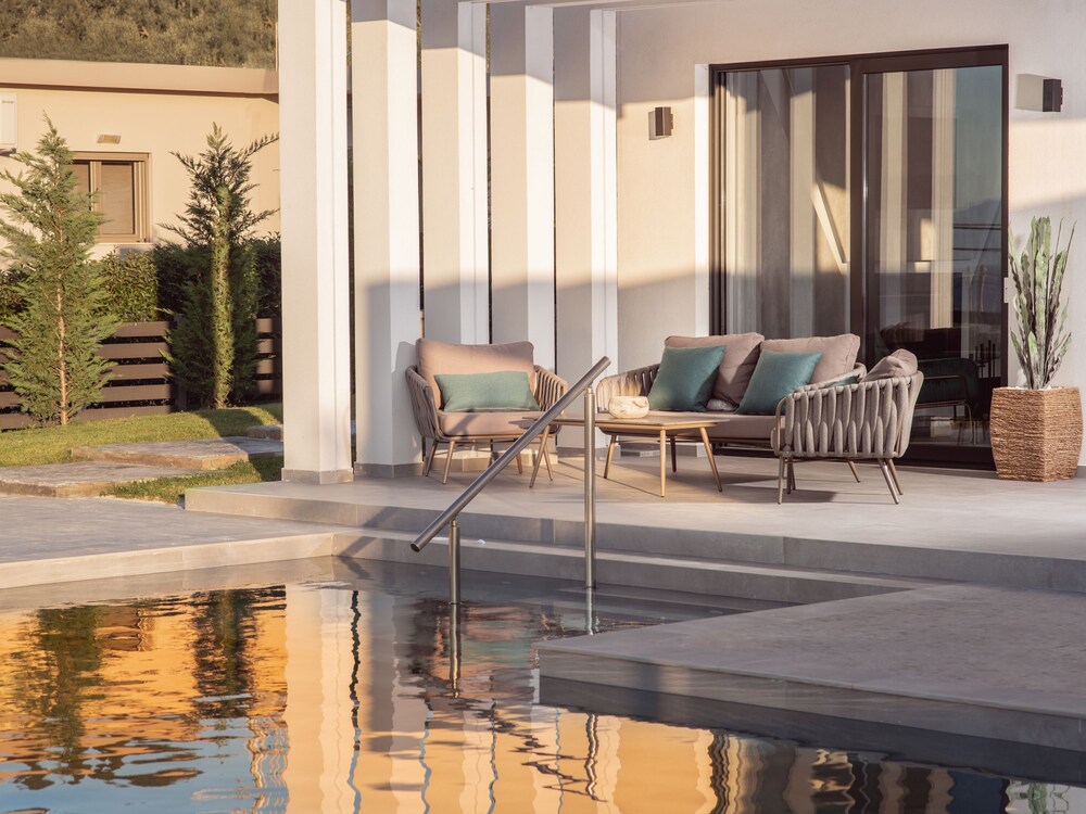 Vatia Villas
